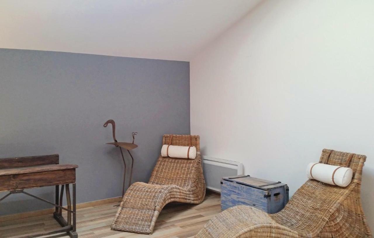 2 Bedroom Amazing Home In Narbonne Exterior photo
